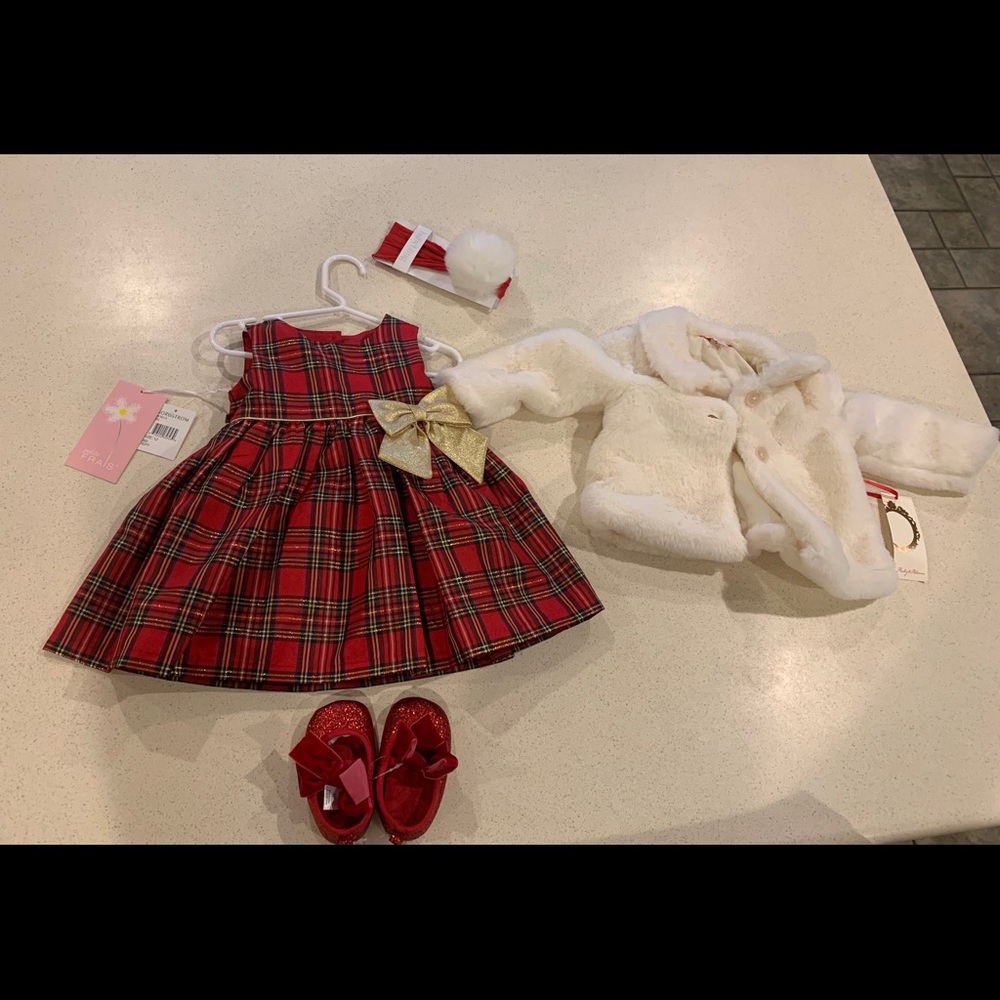Brand new!! 12 month baby girl Christmas outfit